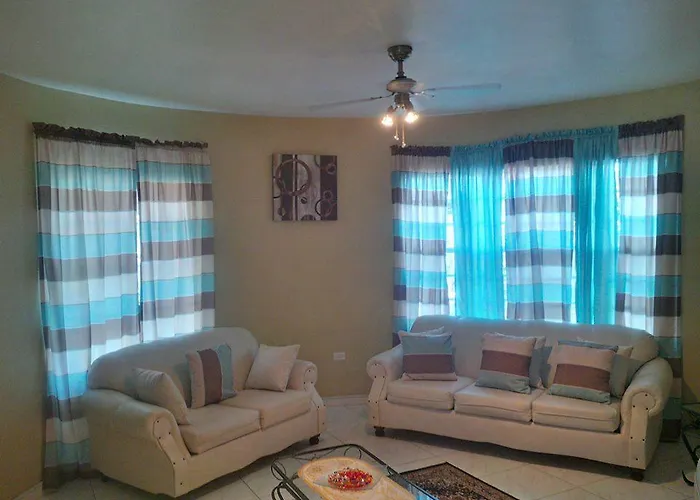 Villa Pinnacle View Estate Tiana Montego Bay