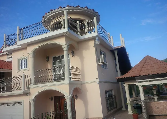 Pinnacle View Estate Tiana